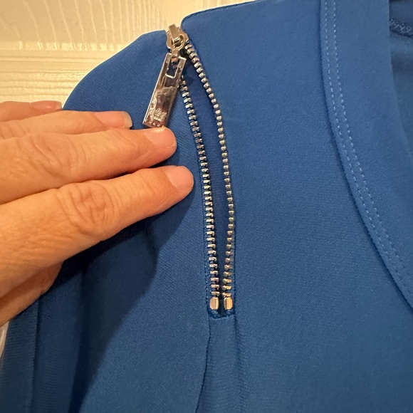 CHAUS NY ELBOW SLEEVE HANDKERCHIEF HEM- S - Picture 3 of 3